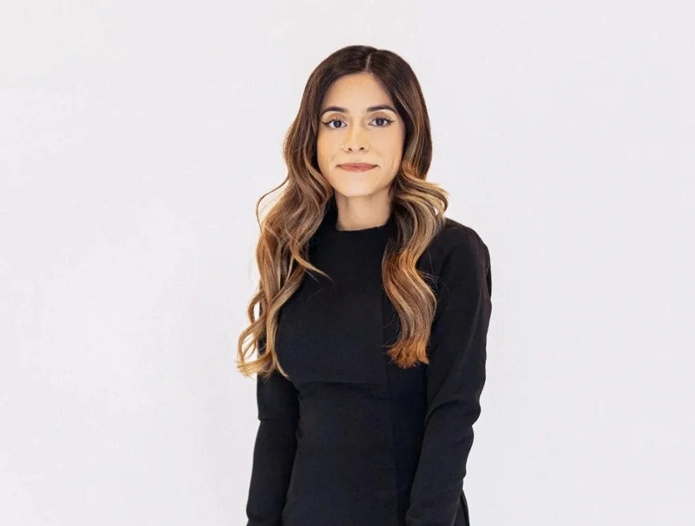 Ariel, stylist at Hello Beautiful Signature Salon, Missouri City TX